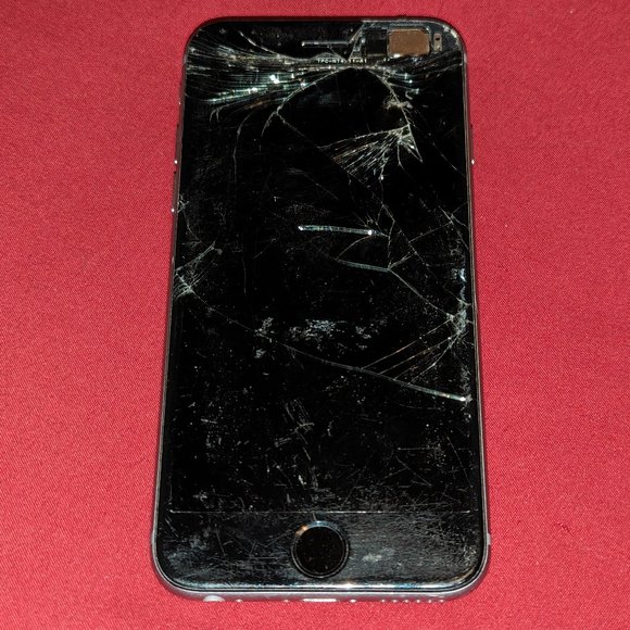 iPhone 6 (A1549) - 16 GB (For parts)*** - Picture 2 of 5